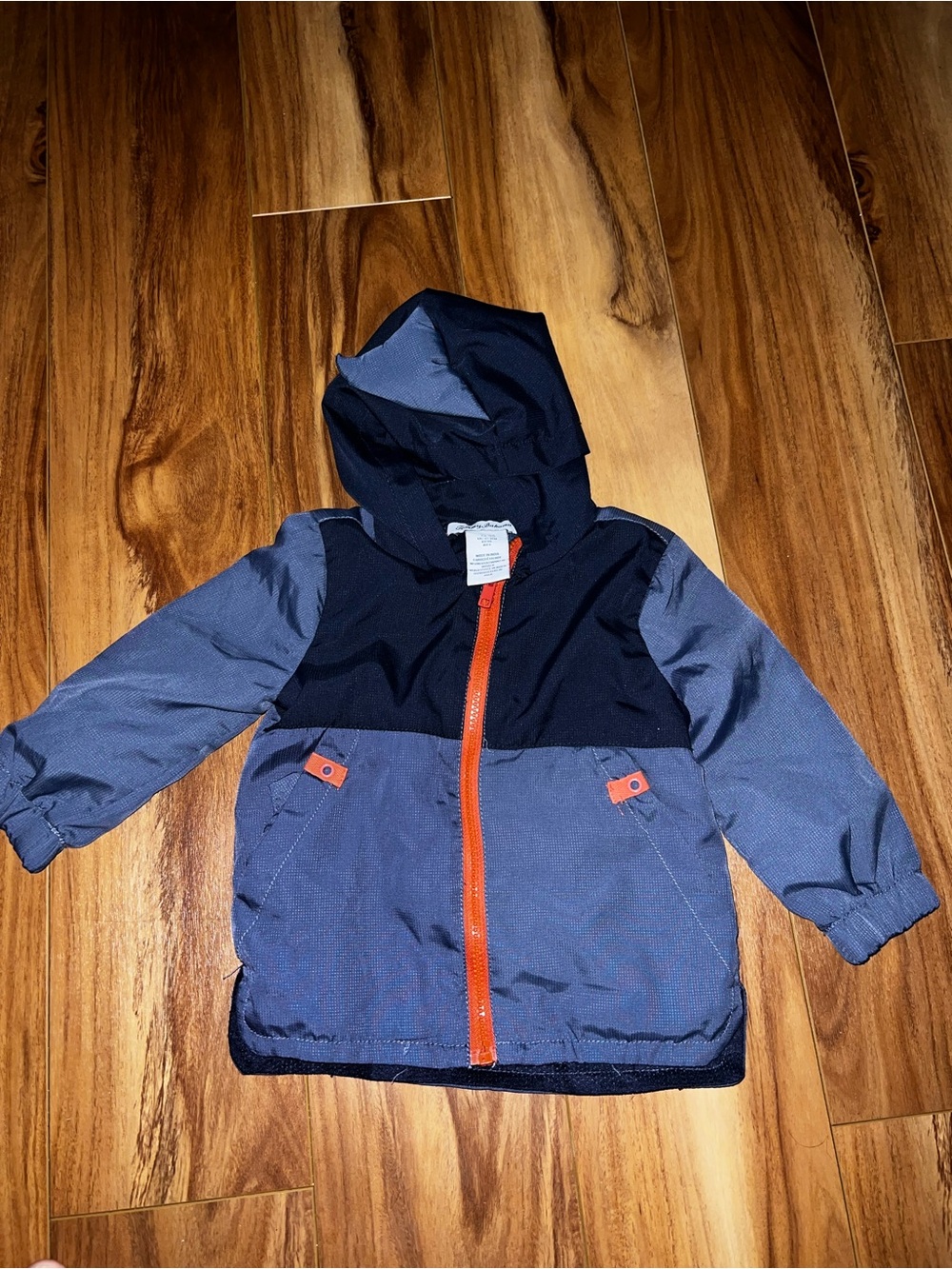 18M Shark Windbreaker